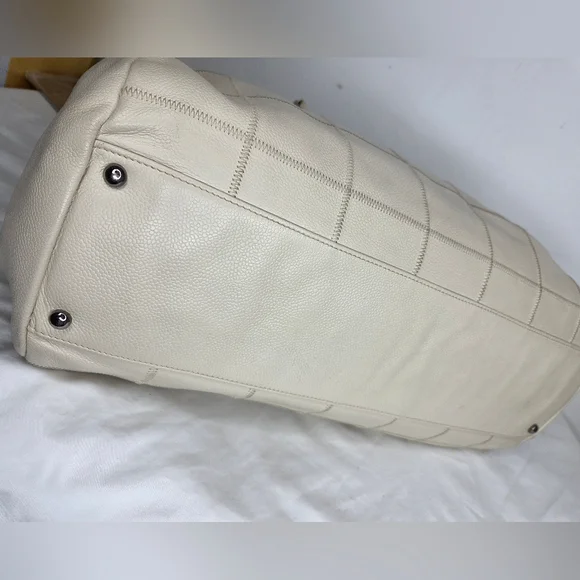 Chanel Large Quilter Stitch Caviar Leather HandBag from the mid-90s, - Picture 7 of 16